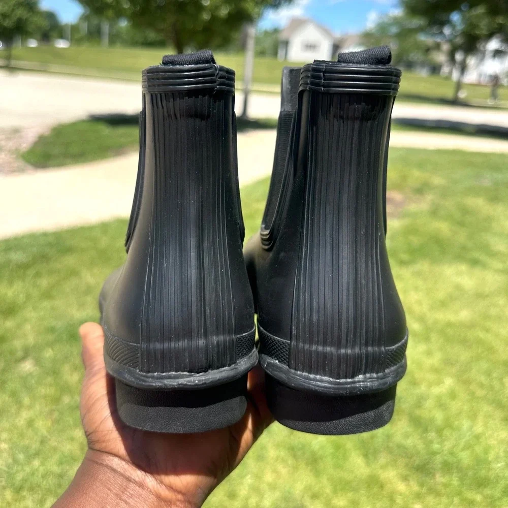 Hunter Women's Original Chelsea Rubber Rain Boots US Size‎ 9 Matte Black